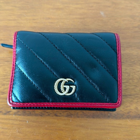 Gucci Wallet - Picture 1 of 3